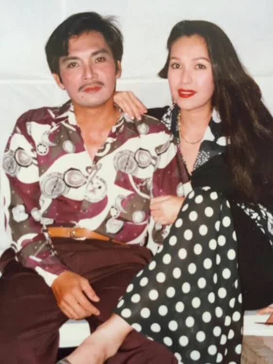 Tình cũ nghẹn ngào tiễn biệt NS Thương Tín: Tình cũ nghẹn ngào tiễn biệt NS Thương Tín: