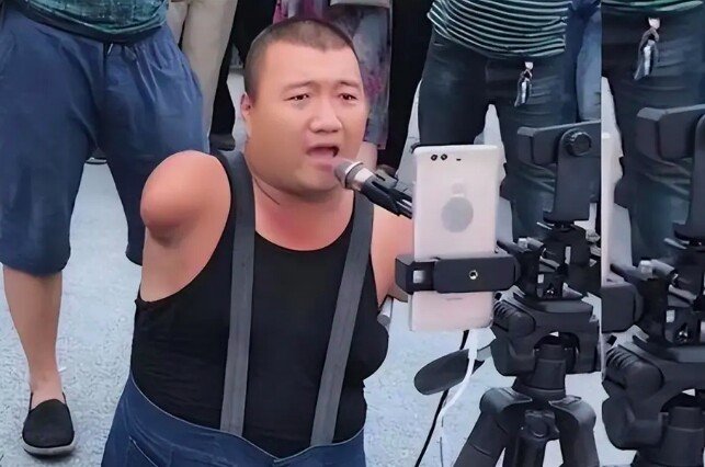 Lập Đông truyền cảm hứng và nghị lực phi thường cho nhiều người. Ảnh: 163.com