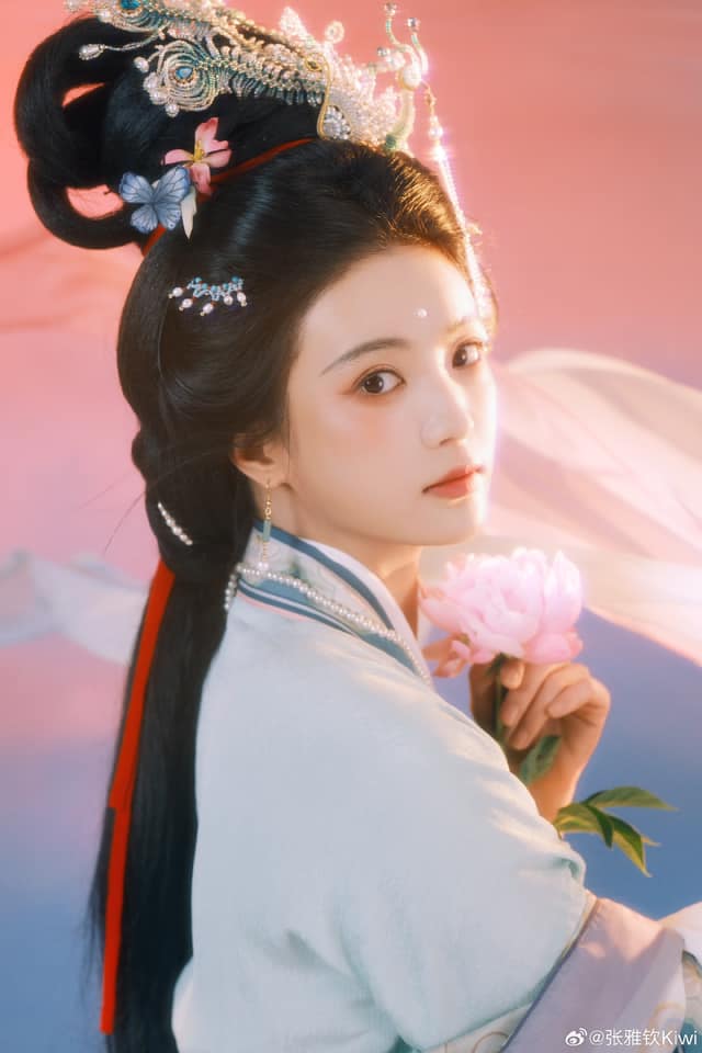 Lần đầu có mỹ nhân “mặt như mâm bạc” lại được khen nức nở: Visual tuyệt tác hội họa, không thể đẹp hơn được nữa- Ảnh 7.