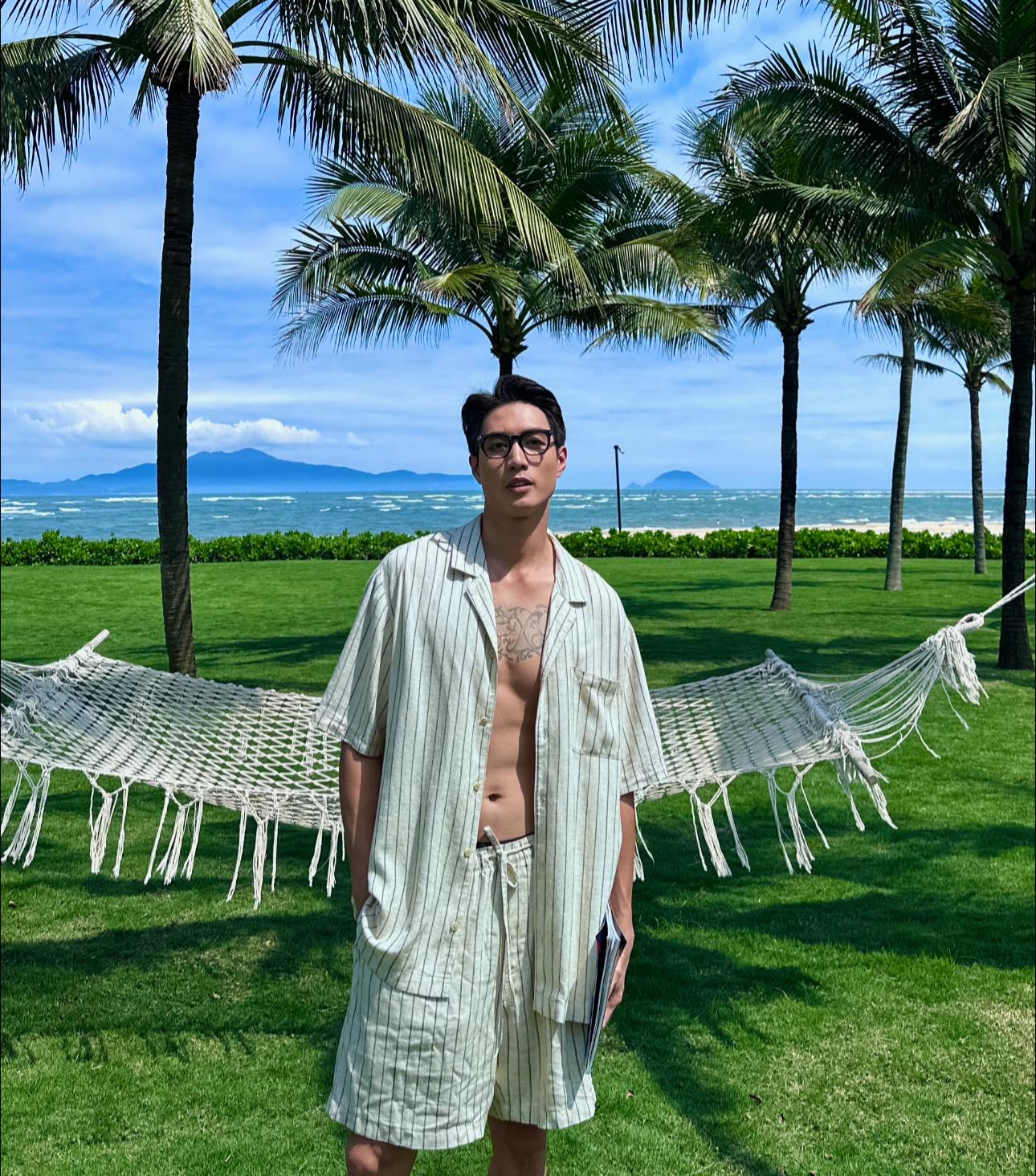 Vbiz có cặp sao nghi