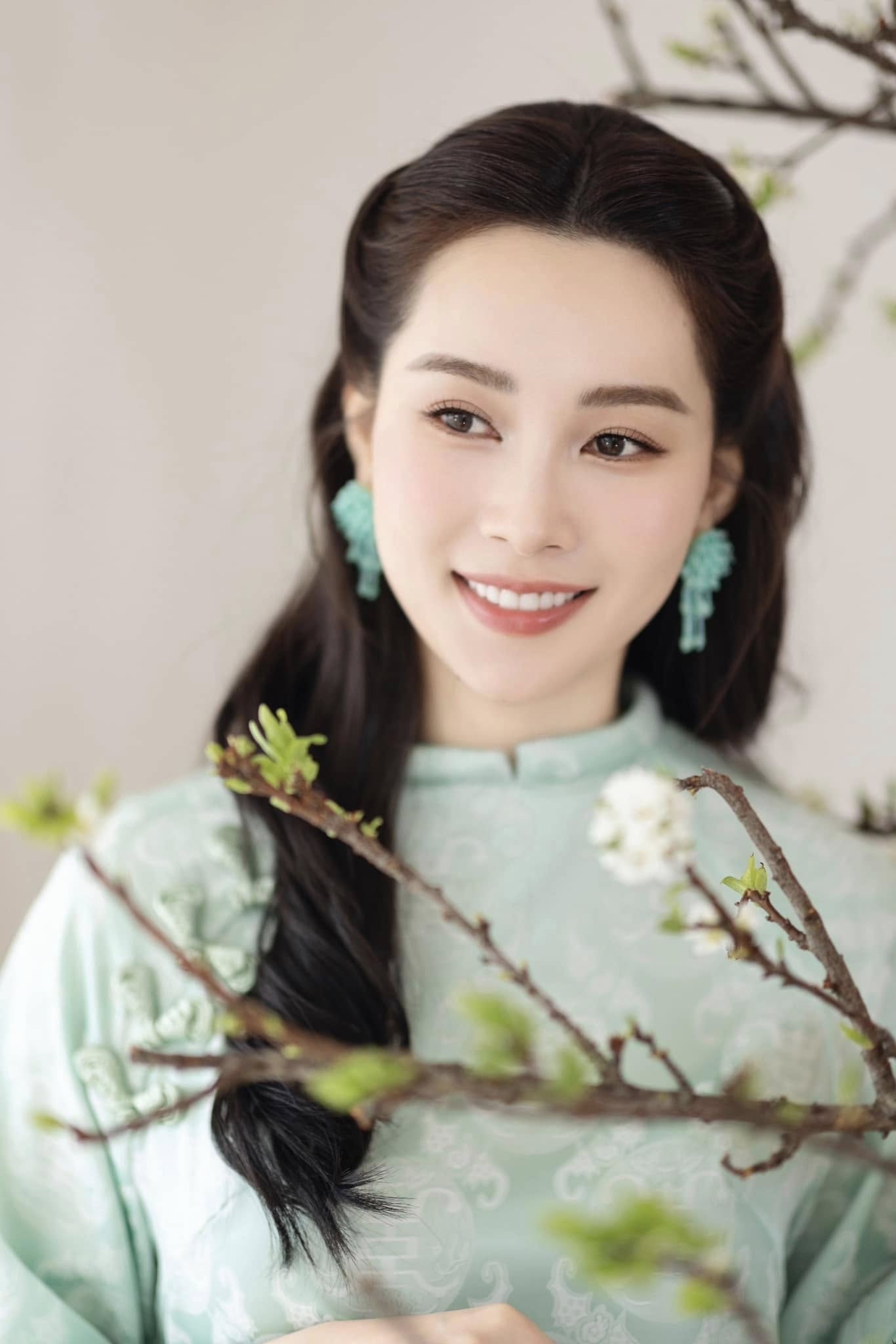 Đặng Thu Thảo gia nhập đường đua ảnh Tết, nhìn vào chỉ biết chốt 2 chữ!- Ảnh 4.