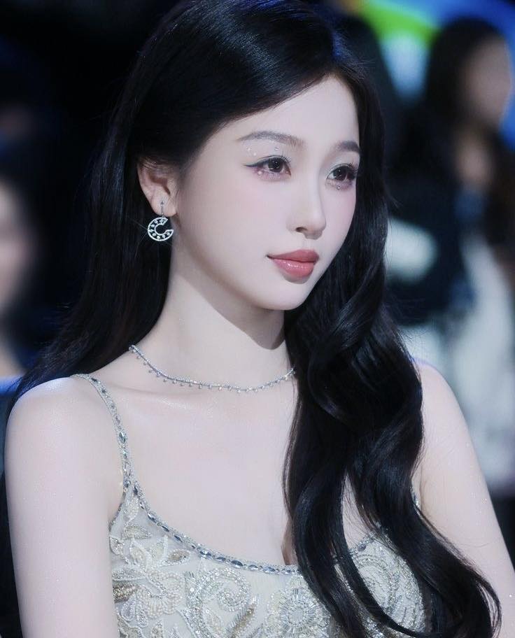 Câu trả lời cho sự hết thời của mỹ nhân xấu tính nhất showbiz- Ảnh 2. Câu trả lời cho sự hết thời của mỹ nhân xấu tính nhất showbiz- Ảnh 2.