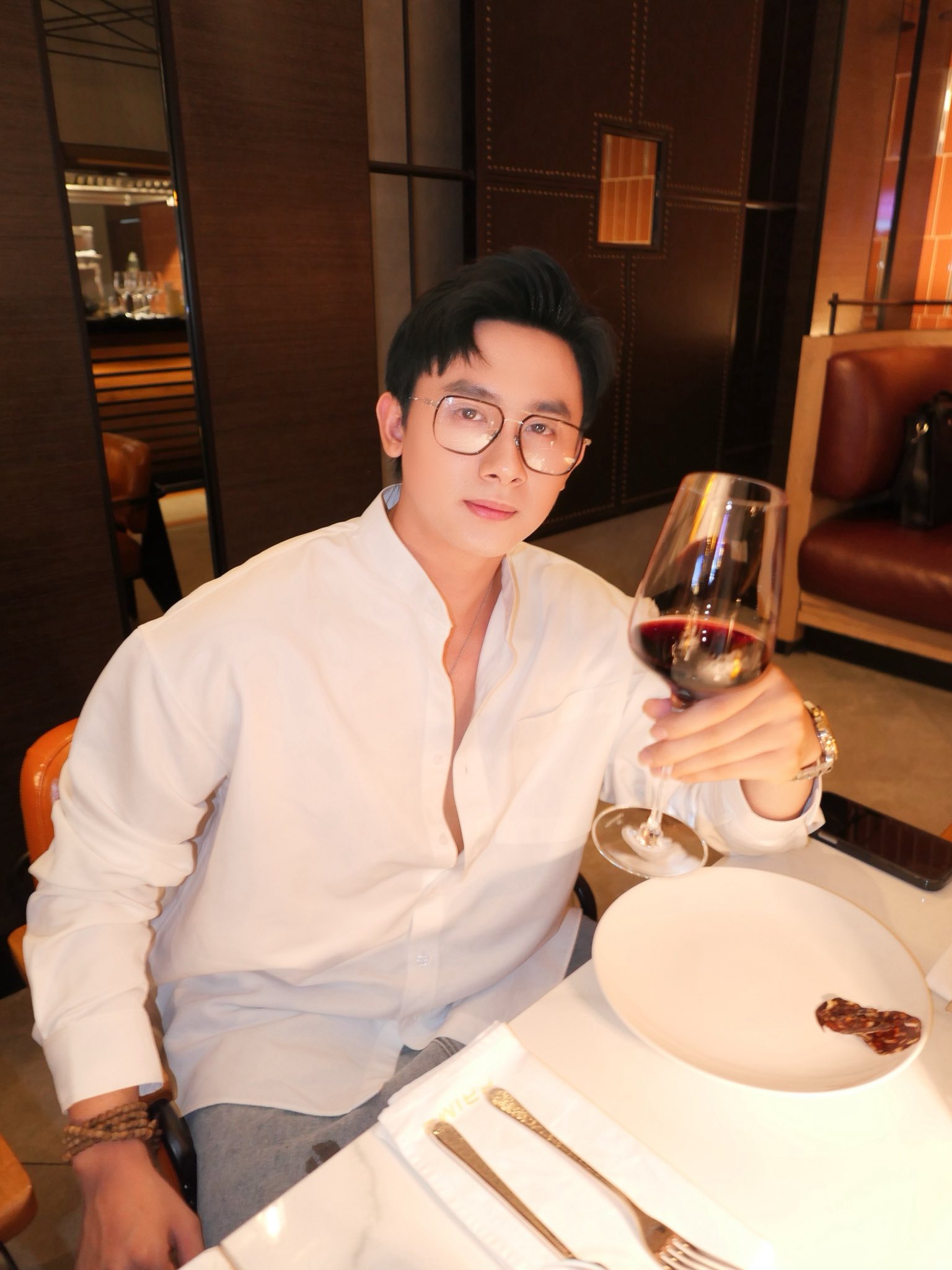 Diệp Lâm Anh đưa bạn trai ra mắt gia đình?- Ảnh 4. Diệp Lâm Anh đưa bạn trai ra mắt gia đình?- Ảnh 4.