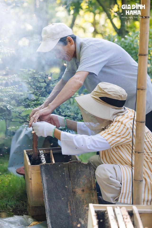 Ấm lòng dịp đầu năm: Gia đình Haha gặp chú thím Chín Cường, khoảnh khắc chung khung hình gây chú ý- Ảnh 5.