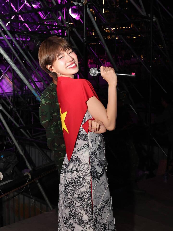 Sắc vóc 3 mỹ nhân đảm nhận vai nữ chính trong cuộc đua phim Tết 2026- Ảnh 13.