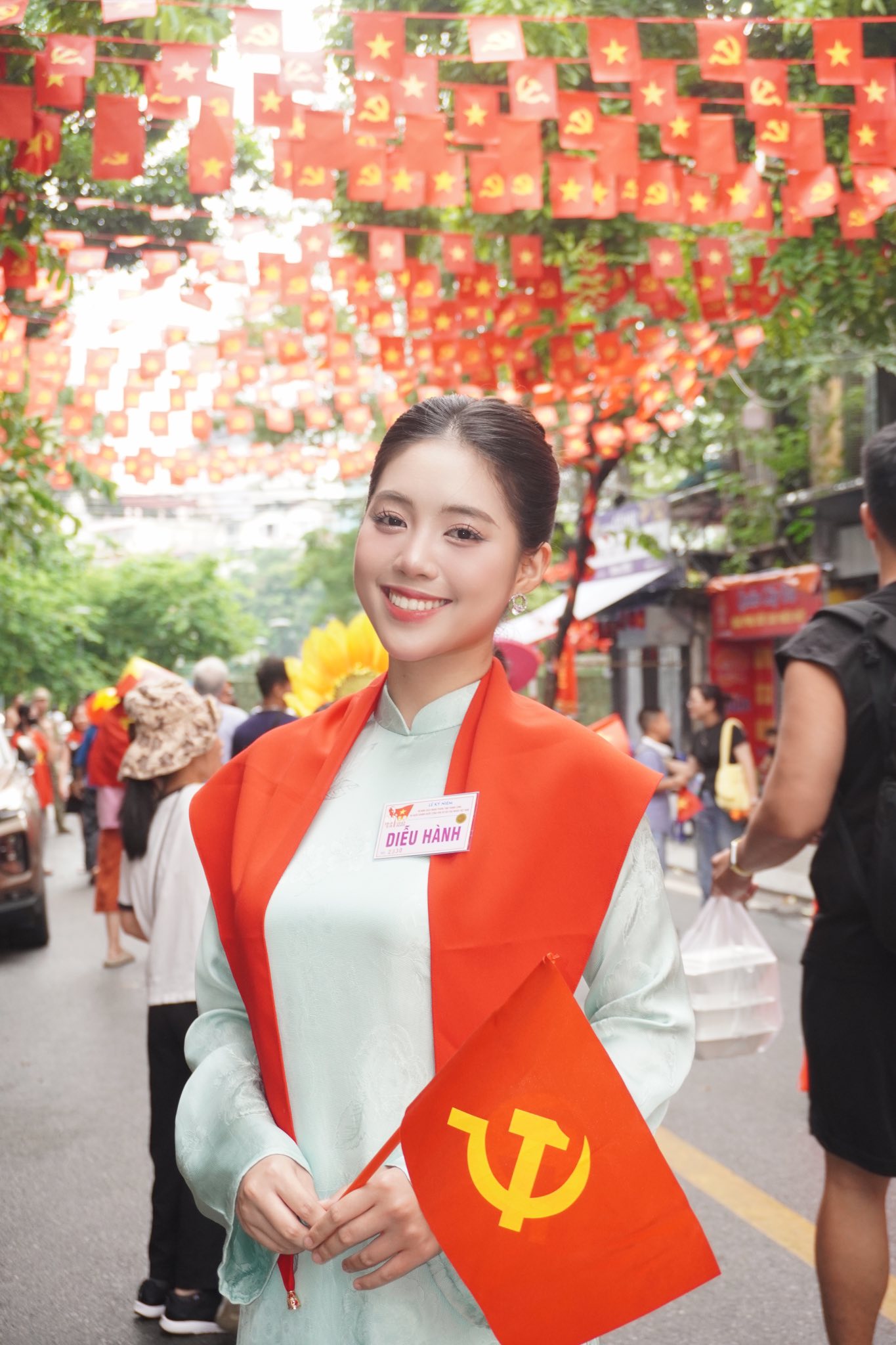 Một Á hậu Việt bất ngờ xuất hiện trên trang Thông tin Chính phủ- Ảnh 3.