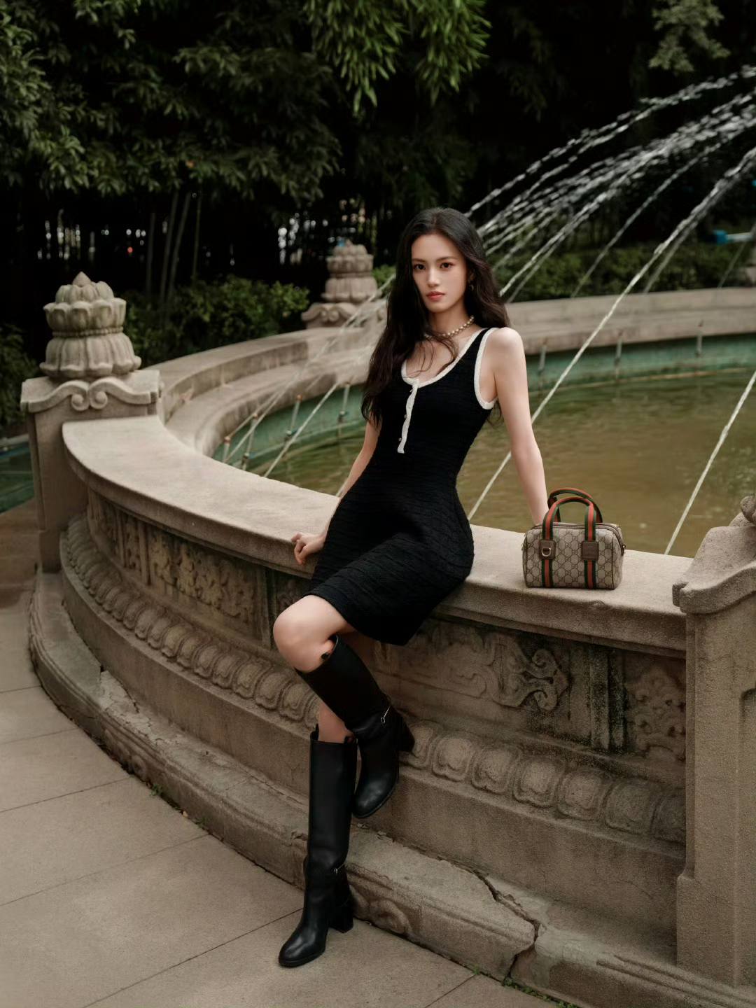 Trung Quốc hiện tại không ai mặc đẹp hơn mỹ nhân này: Đóng 1 phim mà mặc 20 bộ Haute Couture, đeo vòng cổ giá hàng triệu đô- Ảnh 7.