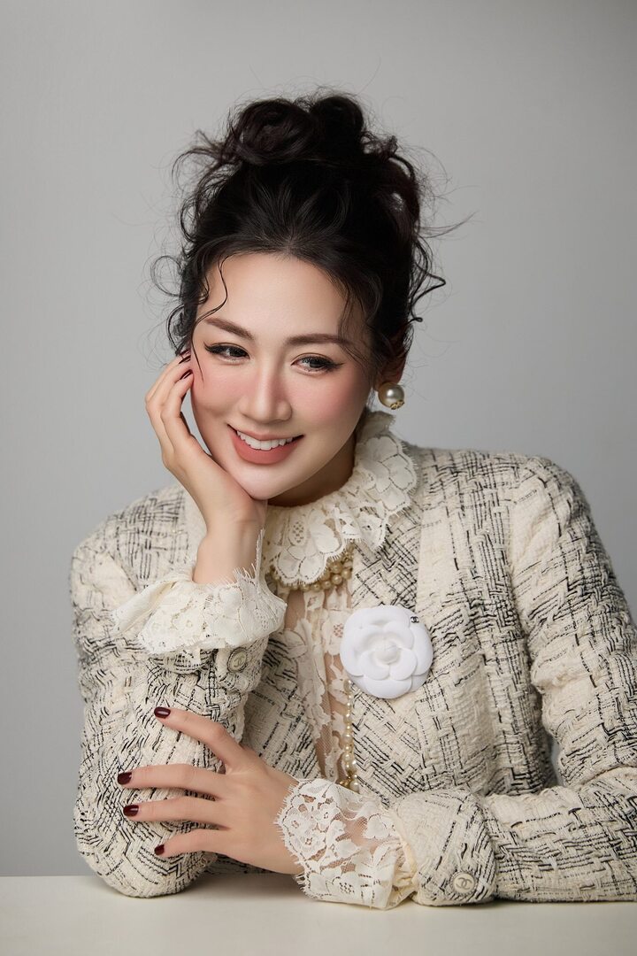 Cuộc sống của Á hậu Tú Anh sau 7 năm kết hôn với chồng doanh nhân- Ảnh 1.