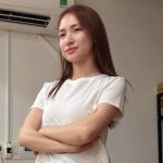 Lộ tin nhắn Hòa Minzy muốn ngủ cùng 2 đêm với một người, danh tính gây tò mò 54504588513311611317008676706291240161425331n 17655385140102136381584 243 322 640 1080 crop 176553853483268018094jpg