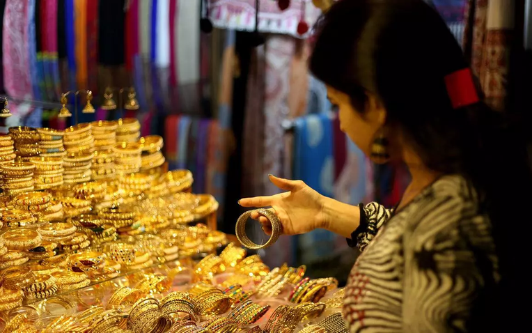Người dân nước Châu Á này mua vàng nhưng không nhận được vàng- Ảnh 1.