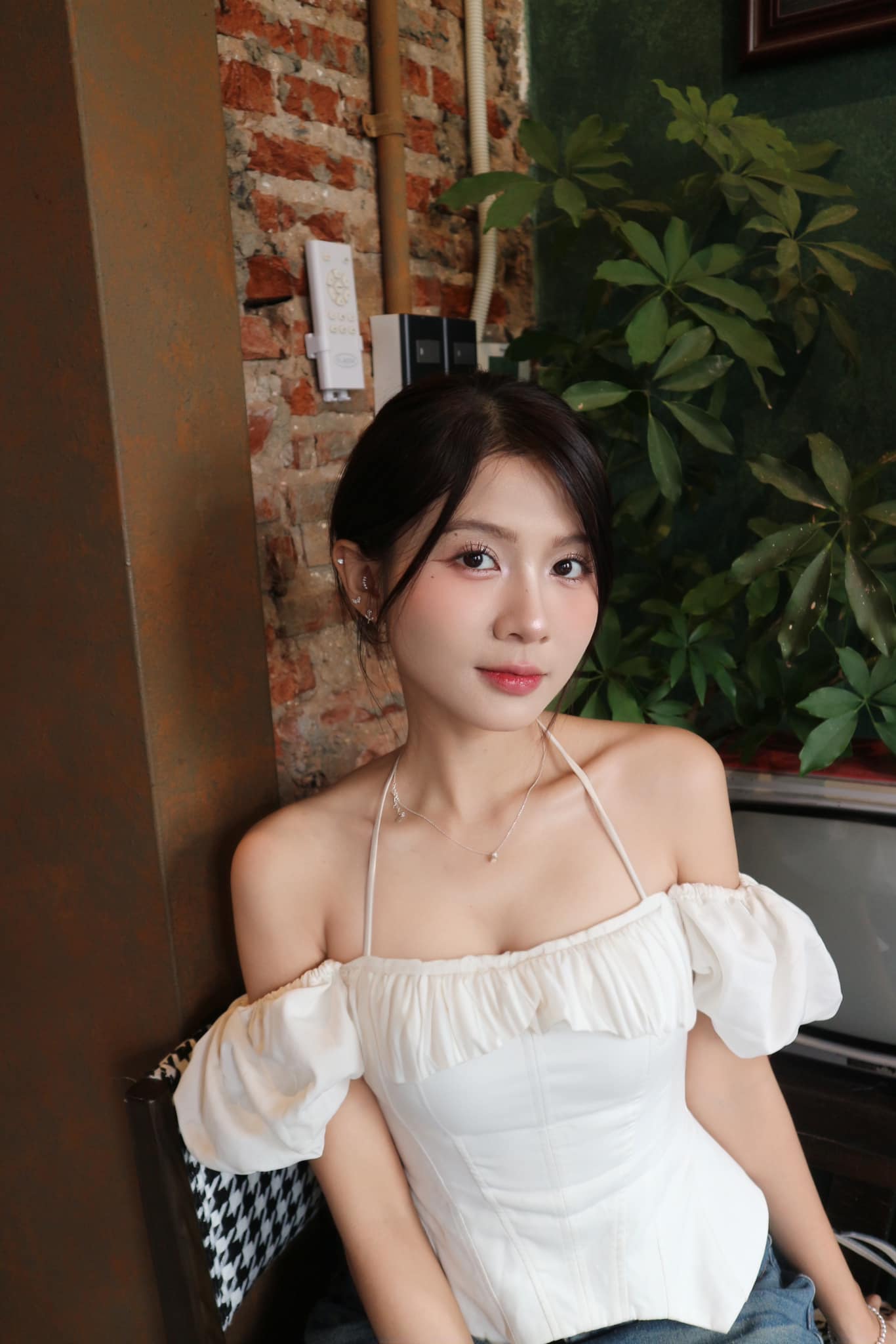 Lộ tin nhắn Chang Mây được 1 nam ca sĩ đang hot nói