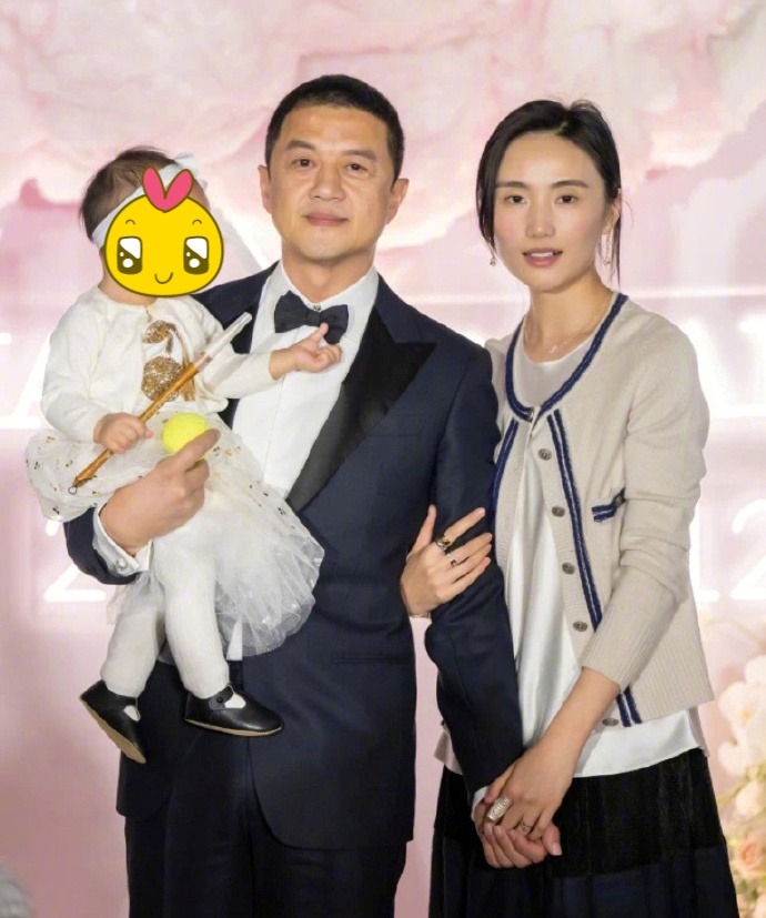 Fan đổ xô quyên góp 34 tỷ