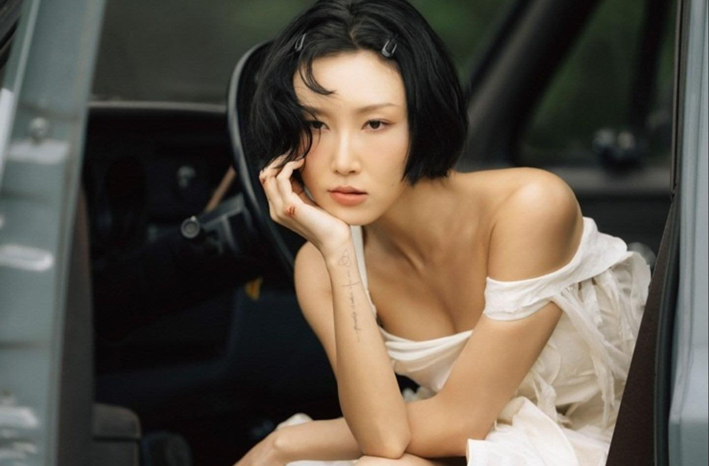 Biểu tượng sexy làm chao đảo làng nhạc- Ảnh 1.