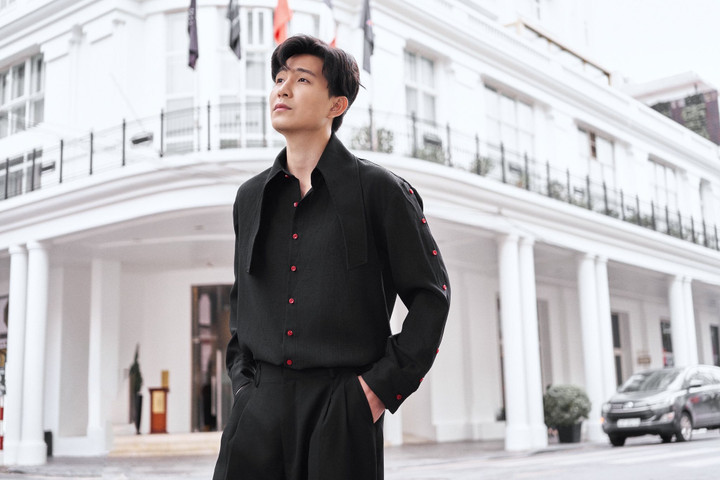 "Trai đểu" phim giờ vàng VTV: Từng bị liệt 2 chân, mệnh danh "tổng tài màn ảnh" 571490646249065514889539096017390085627013532n 16410127 1766405815627 1766405815834991898139