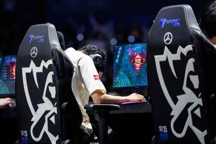 AL Shanks: Đi lên từ quá khứ cơ cực, trở thành tuyển thủ vẫn đi lao động nặng “cho vui” 571801781 2981025562101182 3064286522497012733 n