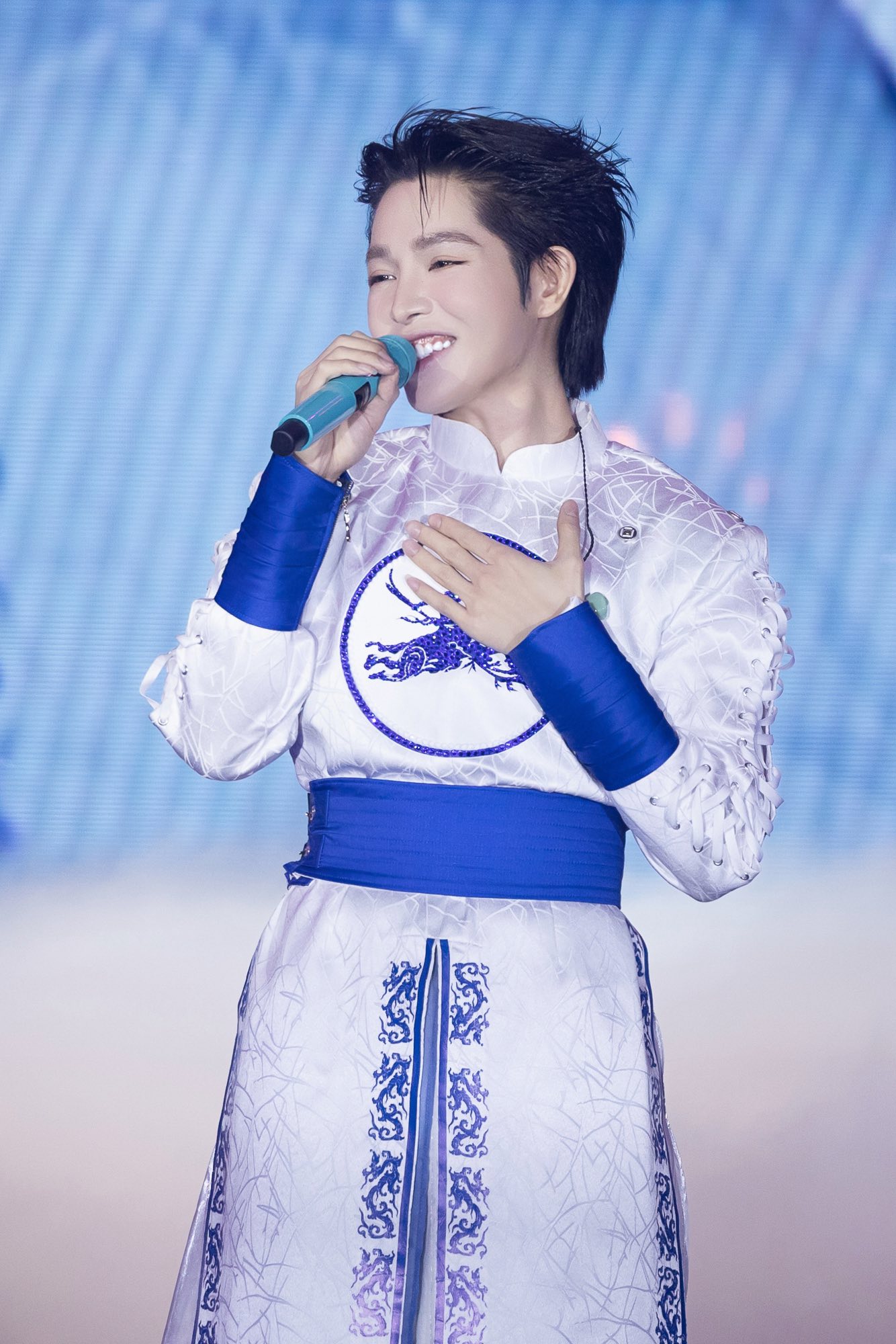 Vụ tài xế công nghệ bị huỷ chuyến vì chạy xe cũ: Đức Phúc đến tận nhà, tiết lộ sự thật gây bất ngờ- Ảnh 2.