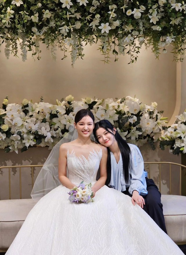 Xôn xao ảnh Xôn xao ảnh