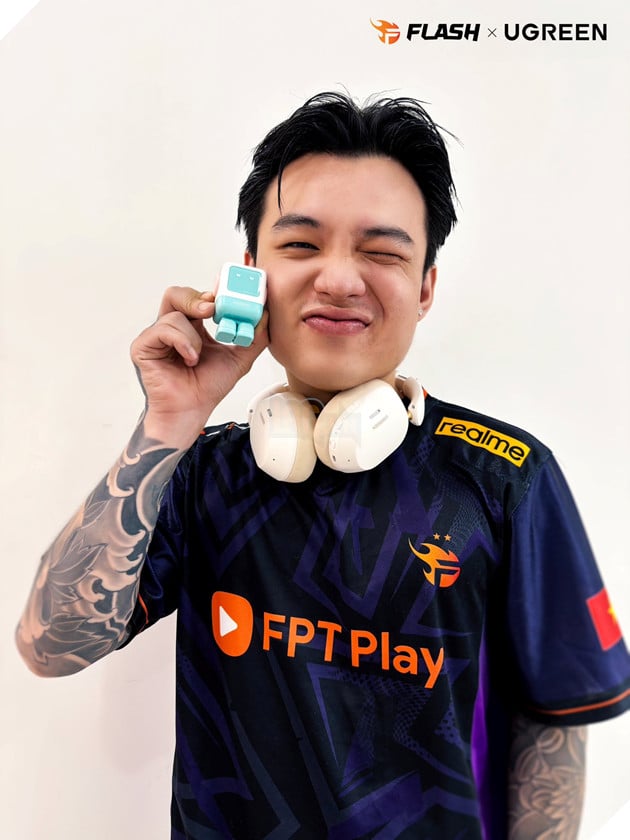 UGREEN Đồng Hành Cùng Team Flash Đại diện Đội tuyển Quốc gia Việt Nam Đoạt Huy Chương Vàng SEA Games 33 3