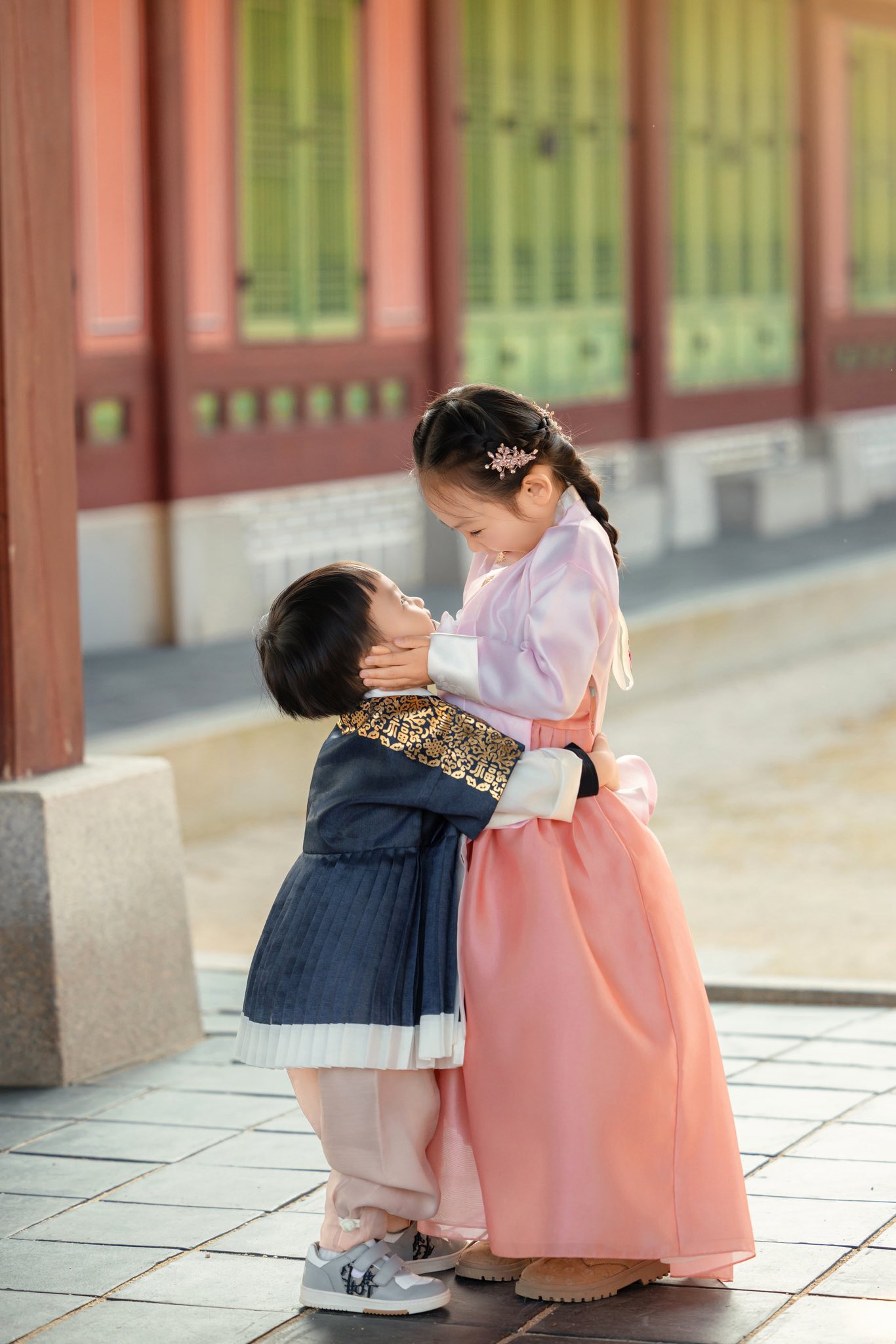 "Kho báu" của doanh nhân Cường Đô La! 57808268610223994524890974330971129454021661n 17669943641742031370522 1766998555865 1766998556231793044280