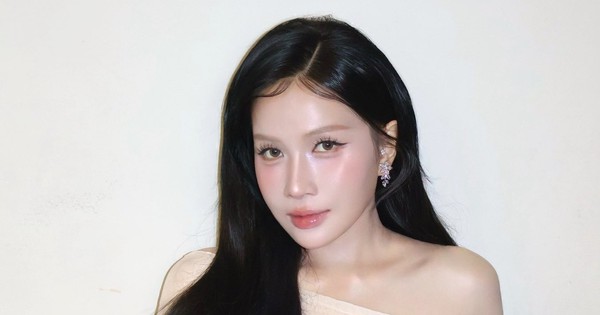 Nữ diễn viên miền Tây giàu nhất Vbiz: Tiền nhiều đến mức rải khắp nơi, nhan sắc ngoài đời đẹp gấp 100 lần trên phim 58110994513827544898860226248869811984063927n 194826 1767879911005 17678799112331249623436 92 0 798 1348 crop 1767879977282913622528jpg