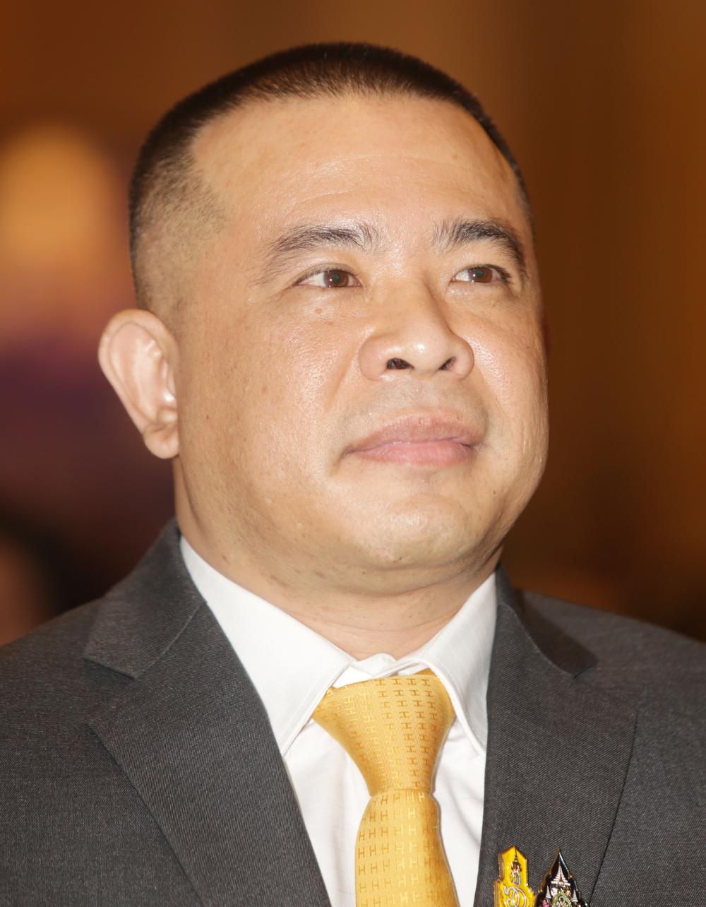 1 doanh nhân nổi tiếng lĩnh án 806 năm 8 tháng tù, đối diện 242 cáo buộc lừa đảo- Ảnh 1. 1 doanh nhân nổi tiếng lĩnh án 806 năm 8 tháng tù, đối diện 242 cáo buộc lừa đảo- Ảnh 1.