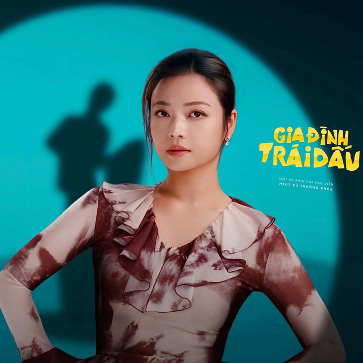 Nhan sắc trẻ đẹp ở tuổi U50 của nữ NSƯT đang gây sốt trên phim giờ vàng VTV- Ảnh 1.