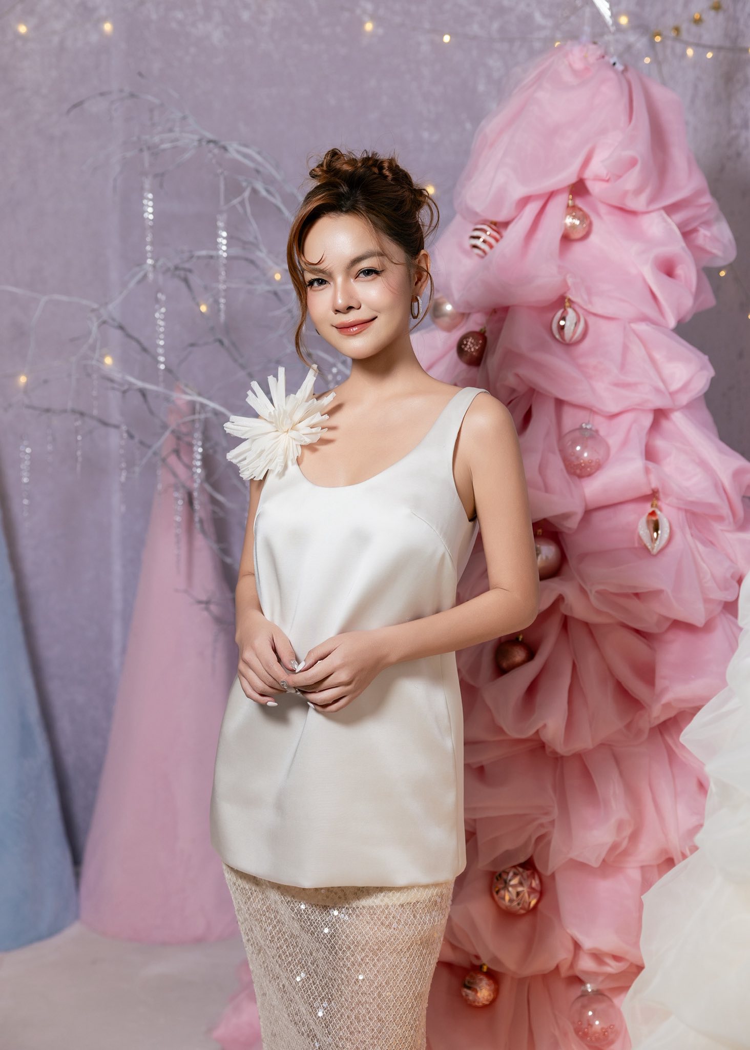 Cặp sao Việt tái hợp sau 11 năm khiến netizen khóc hết nước mắt: Toàn chiến thần nhan sắc, trẻ gì mà trẻ lâu thế- Ảnh 5. Cặp sao Việt tái hợp sau 11 năm khiến netizen khóc hết nước mắt: Toàn chiến thần nhan sắc, trẻ gì mà trẻ lâu thế- Ảnh 5.