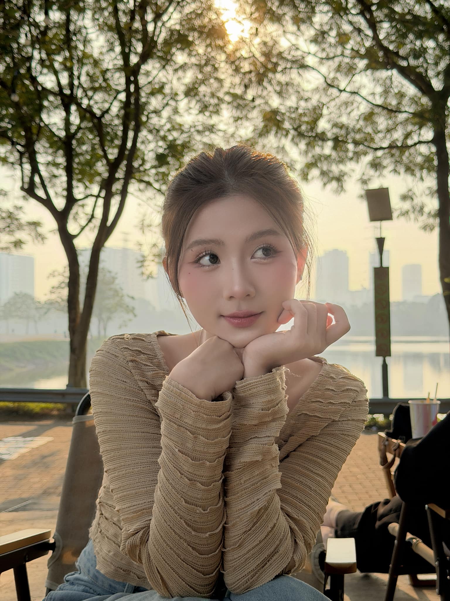 Quá khứ của nữ diễn viên phim