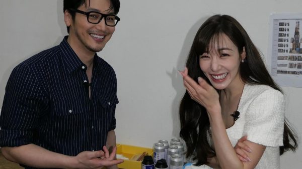 Sooyoung nói gì khi bị Tiffany “nẫng” mất chức cô dâu đầu tiên của SNSD? 59789480611752320780511175010552335159693186nyulm 1765965650922 1765965651690944639556