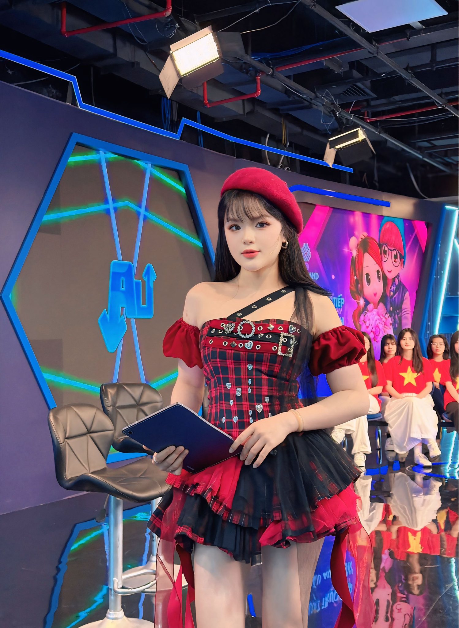 MC tường thuật Audition Việt Nam lần đầu tiên xuất hiện trong lịch sử giải là ai?- Ảnh 1.