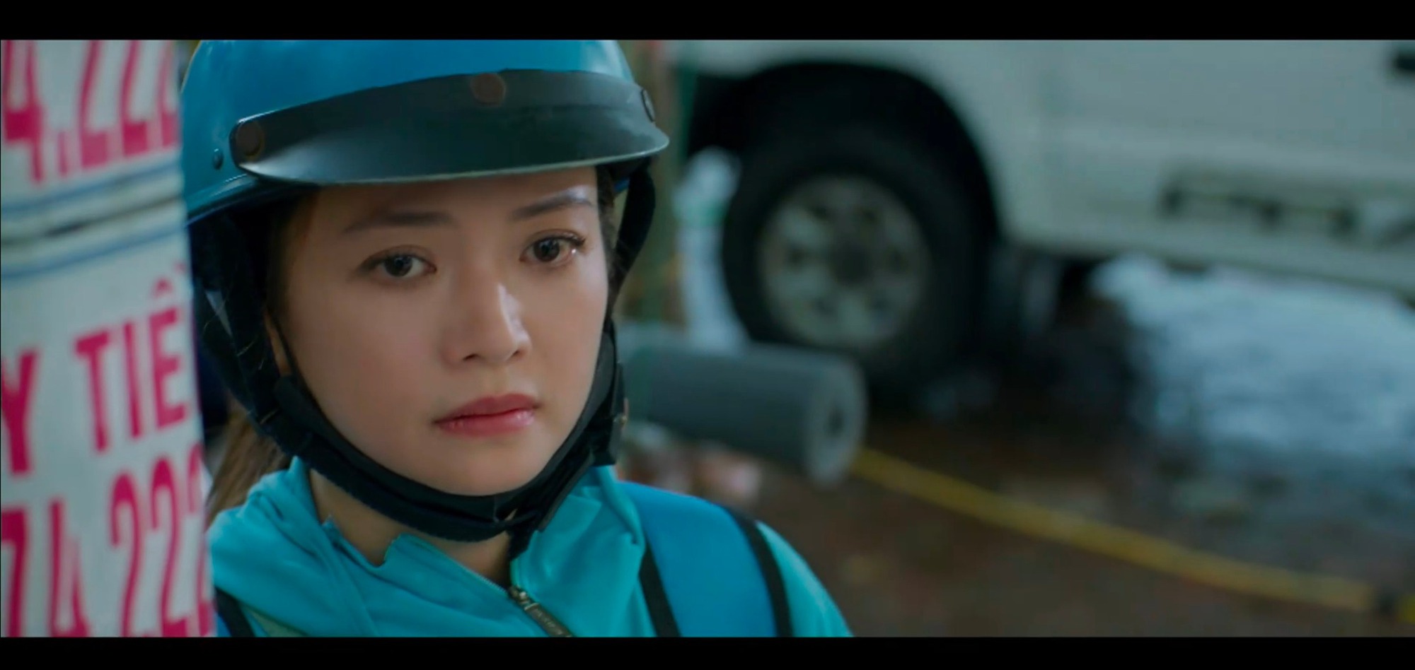 Gia cảnh sa sút, 2 vợ chồng giấu nhau đi làm shipper nhưng bị cả MXH lên án- Ảnh 1.