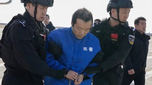 Campuchia cam kết loại bỏ nạn lừa đảo trực tuyến sau vụ bắt giữ ông trùm Chen Zhi 5b6f1144 2234 4586 af5d d41a0cb7 1768440529356 17684405296451184759076