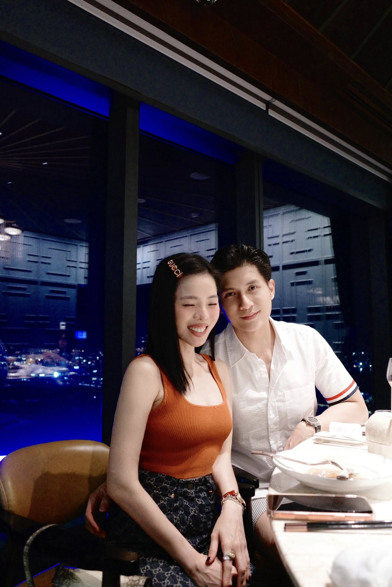 Bạn trai kém 11 tuổi của Lệ Quyên: