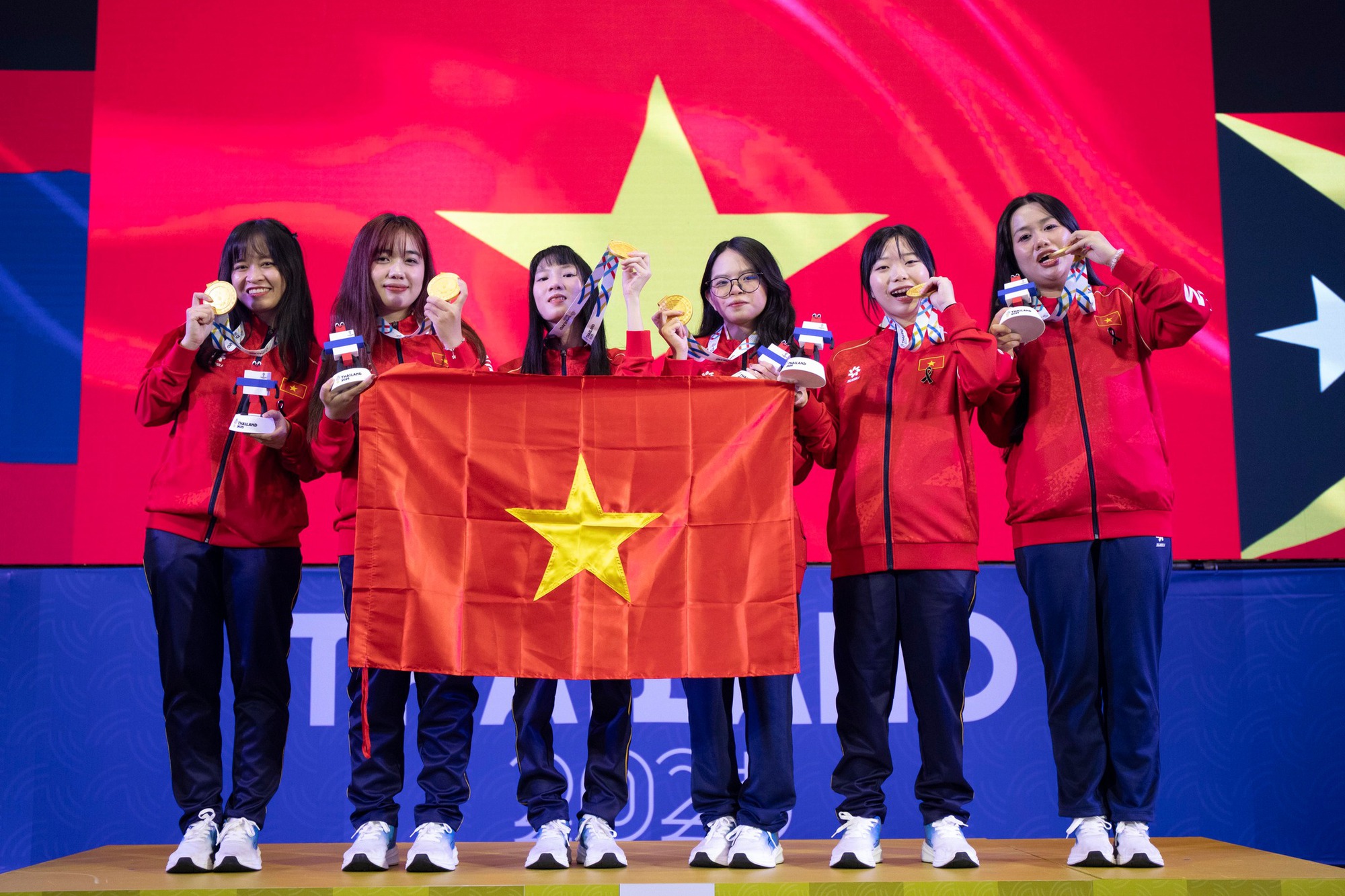 Kỳ Duyên giành HCV SEA Games, SOOBIN liền