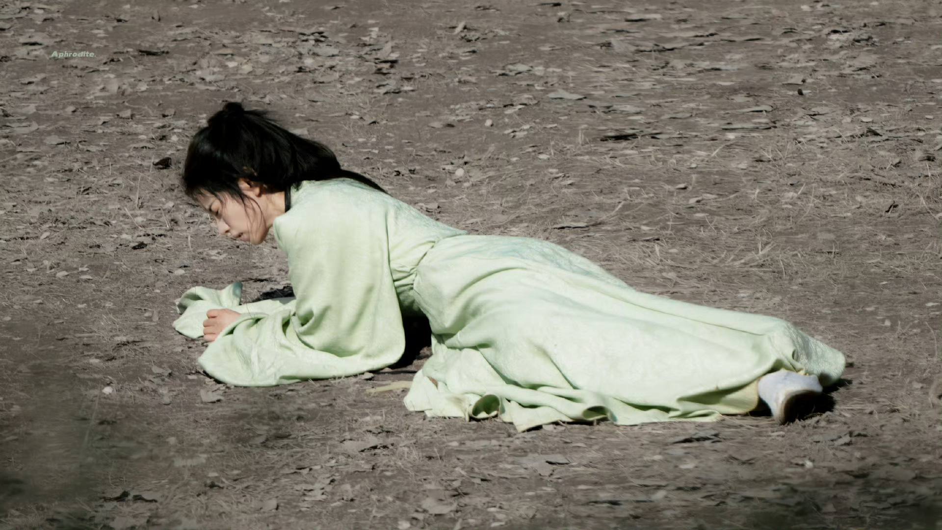 Chưa thấy ai bị đánh bầm dập lại đẹp gấp 100 lần như mỹ nhân này: Visual sang xịn mịn, càng thảm càng phong thần- Ảnh 3.