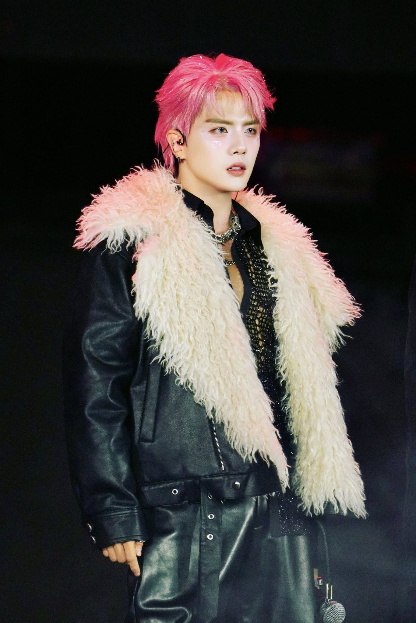 Quá khứ của sao nam Vbiz đang hot rần rần: Nằm liệt giường vì bệnh tim, phải sống chung với thanh sắt dài hơn 30cm- Ảnh 4.