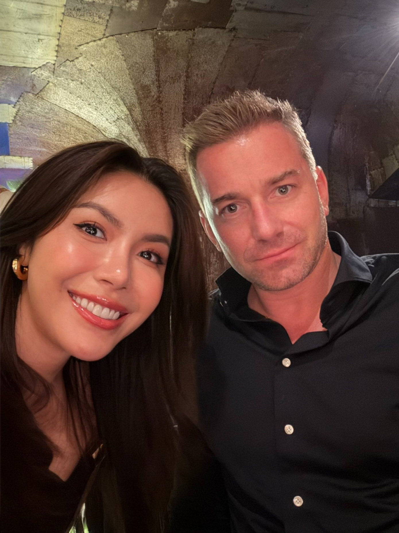 Minh Tú bị mắc kẹt ở Oman- Ảnh 1.