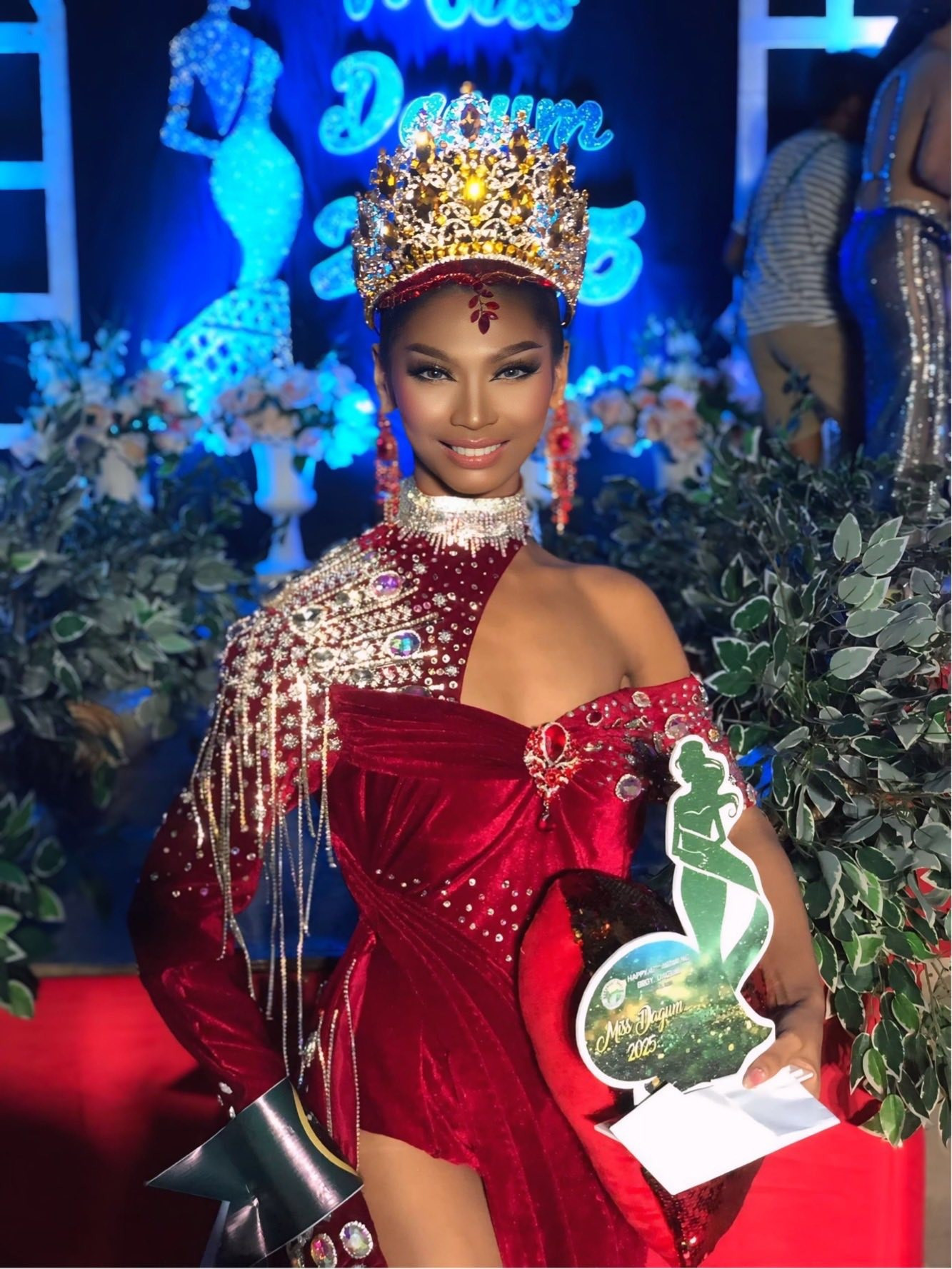 Cô gái thi hơn 60 cuộc thi sắc đẹp trong năm 2025- Ảnh 3.