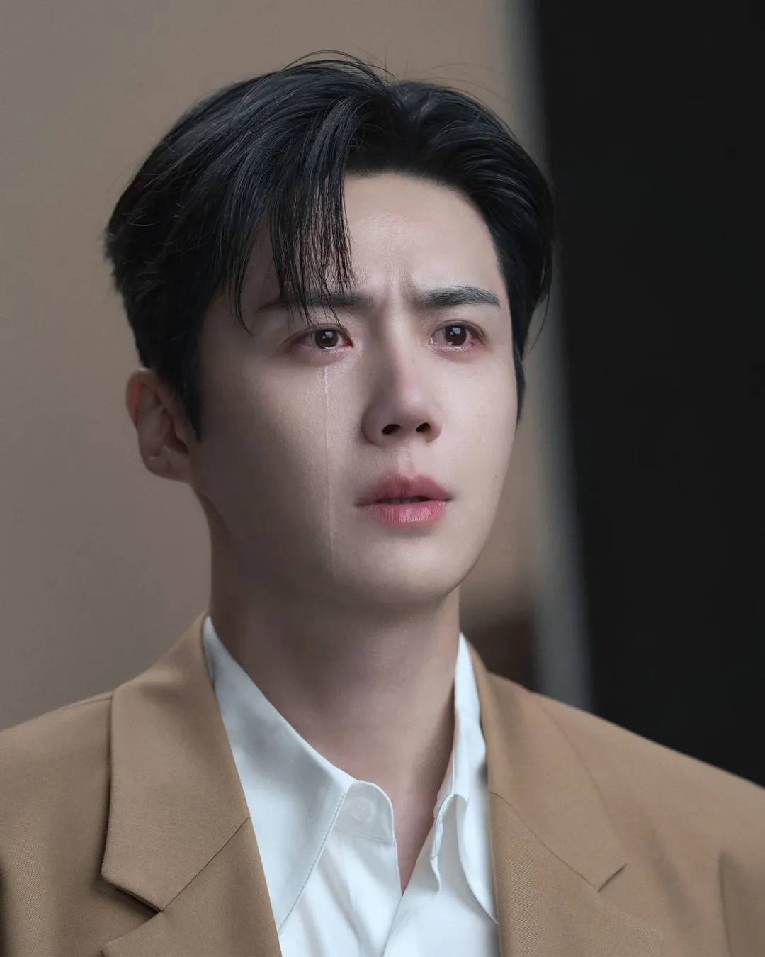 Kim Seon Ho tiều tụy héo mòn, lộ diện lần đầu sau scandal chấn động- Ảnh 3.