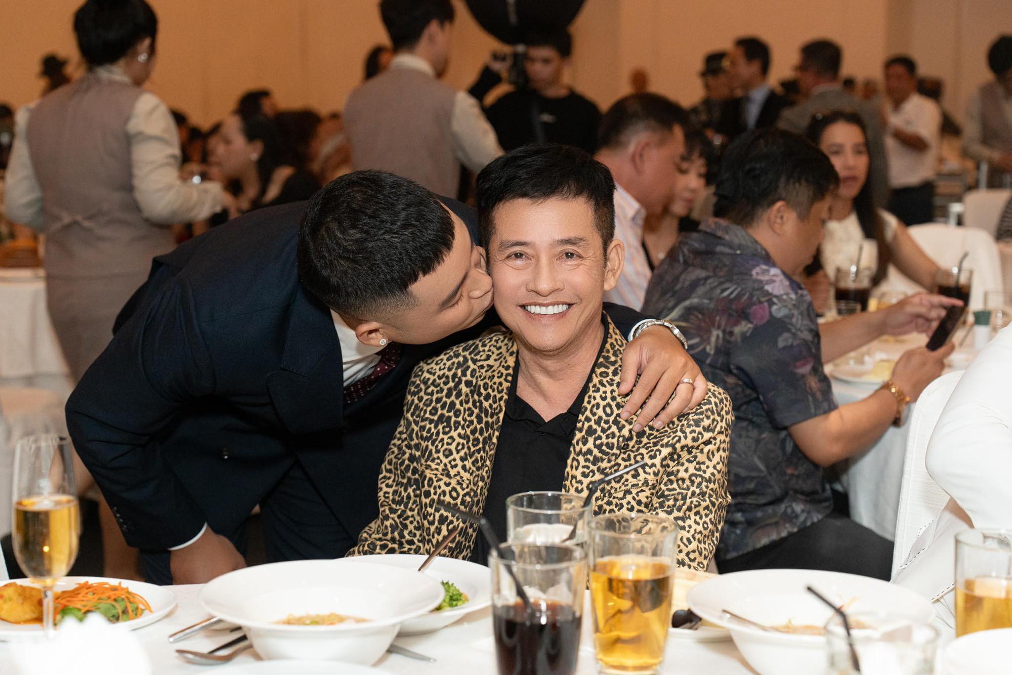 Con trai NS Tấn Beo có tin vui sau 1 tuần tổ chức đám cưới?- Ảnh 4.