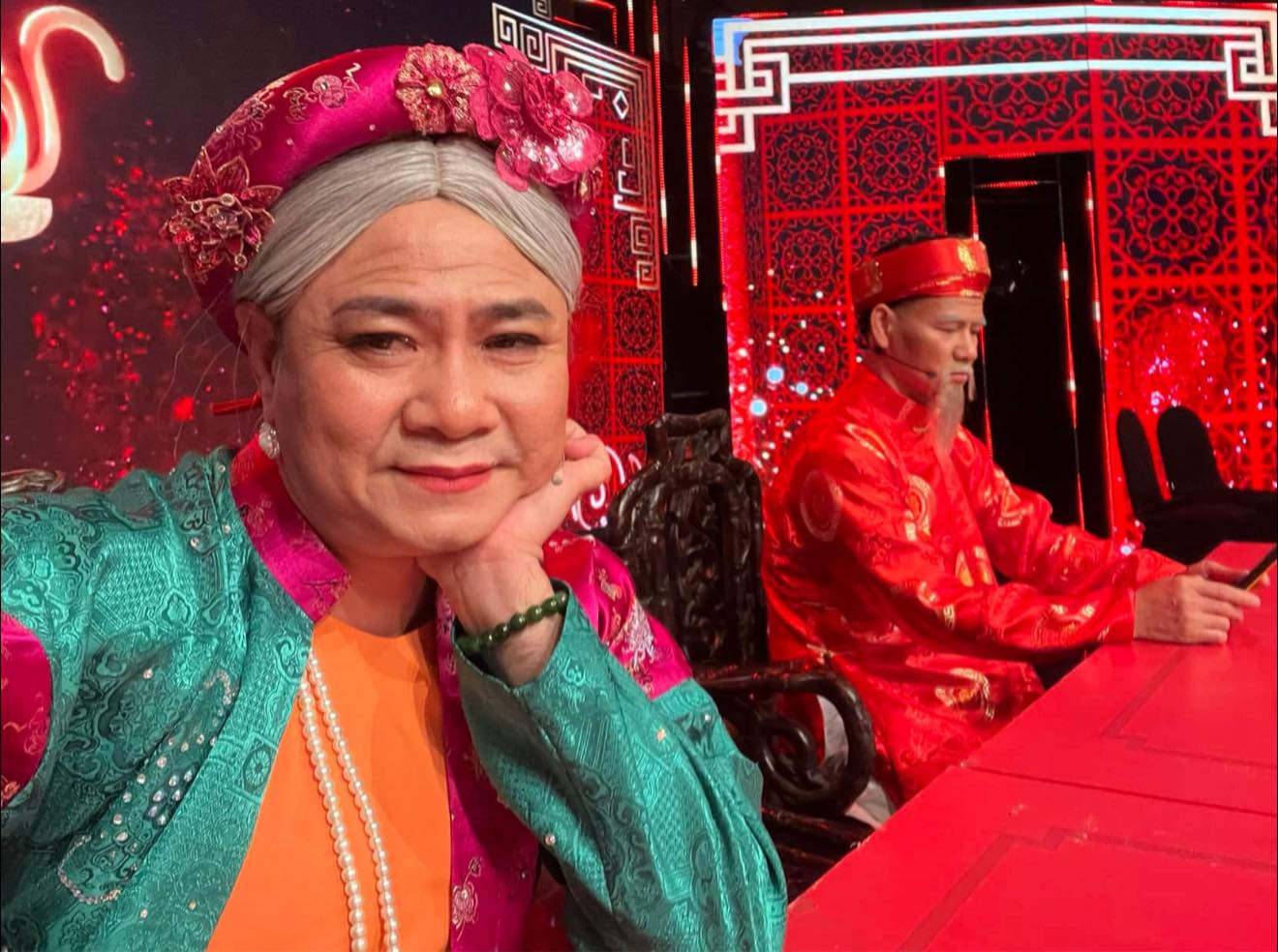 Không có Táo Quân 2026, dàn nghệ sĩ quen mặt tối Giao thừa đang làm gì?- Ảnh 3.