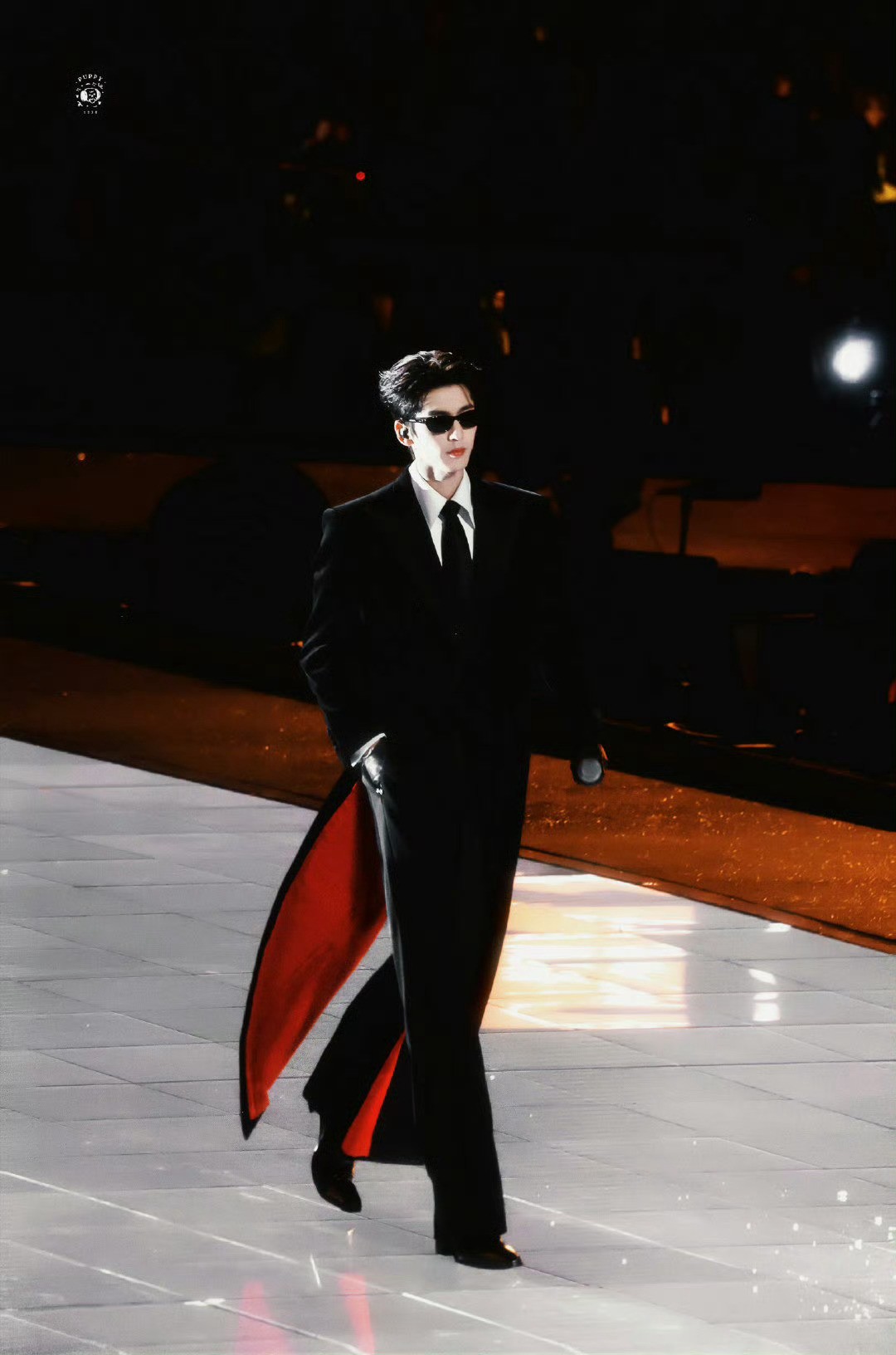 Gọi mỹ nam này là Maybach vì anh vừa sang vừa oách, đẹp đến độ đàn chị ngắm mà há hốc mồm- Ảnh 2.