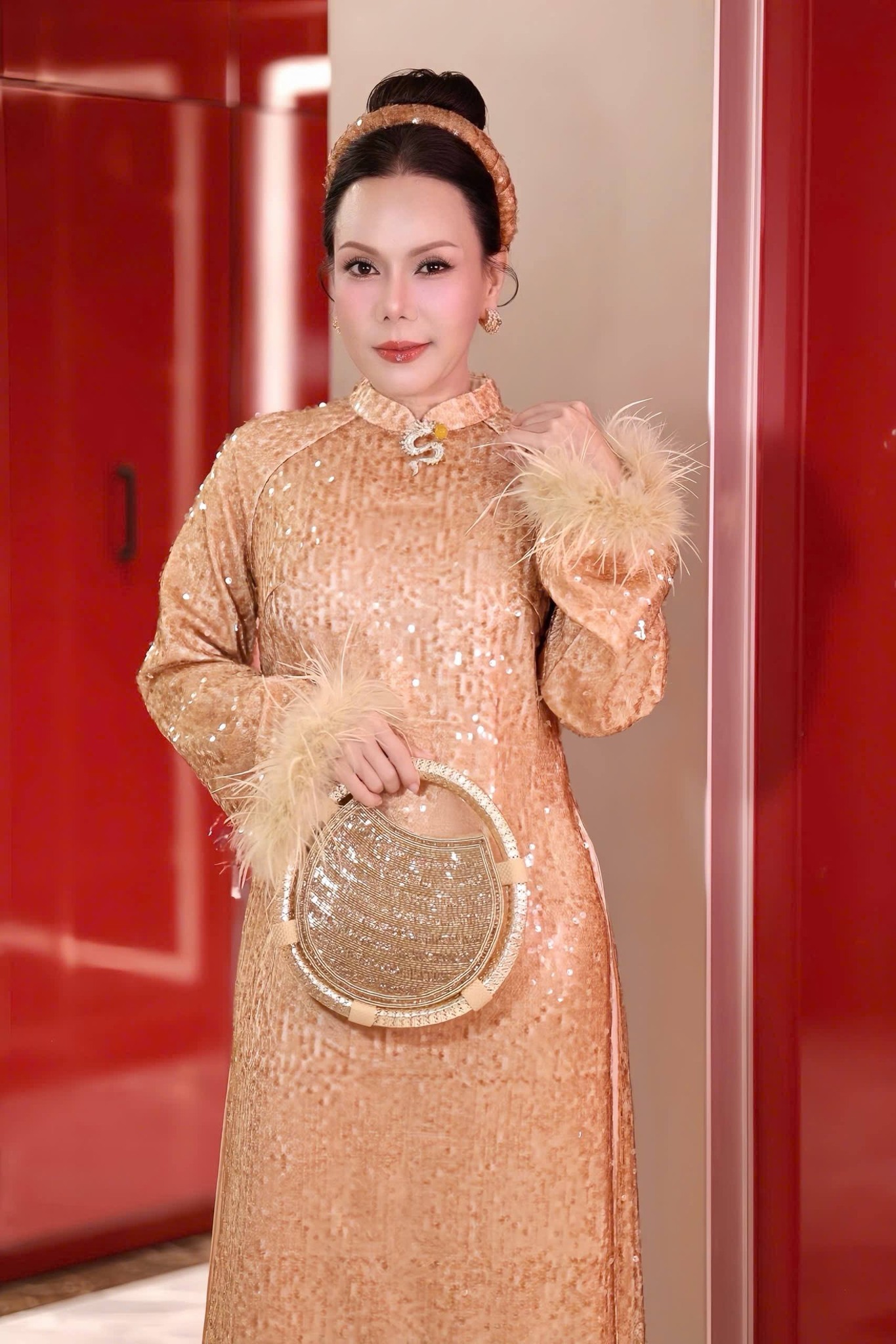 Việt Hương nộp đơn tố cáo- Ảnh 1.