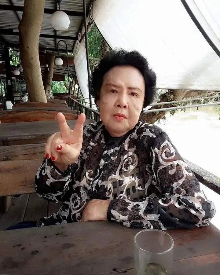 Cô gái trên bao bì cá hộp nổi tiếng -