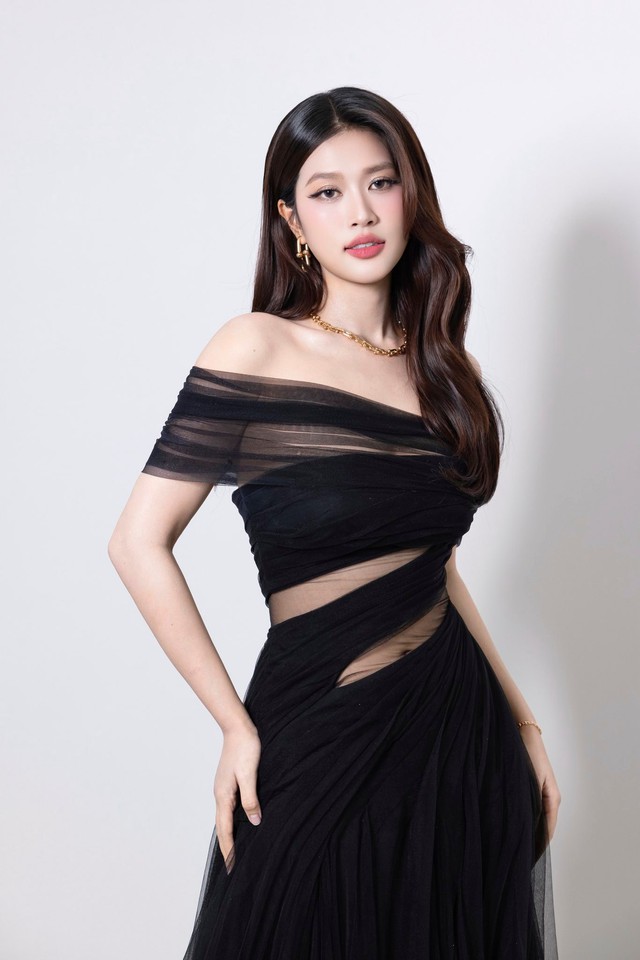 Hoa hậu Đoàn Thiên Ân phân trần về thái độ lạ với fan nữ- Ảnh 3.