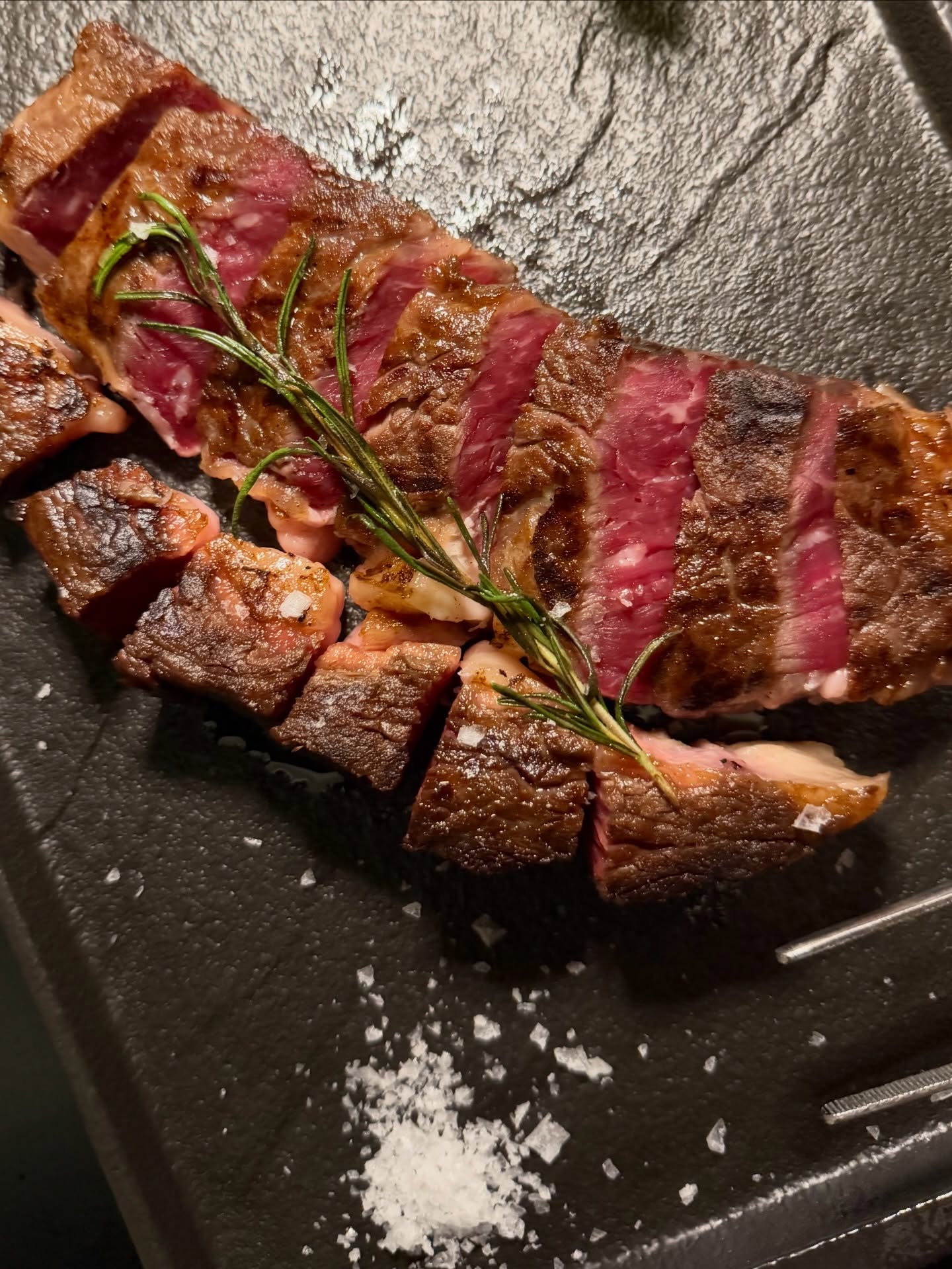 Chị gái Thiều Bảo Trâm có tin vui- Ảnh 1.