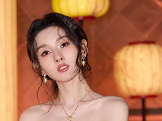 Tống Tổ Nhi gầy báo động- Ảnh 1.