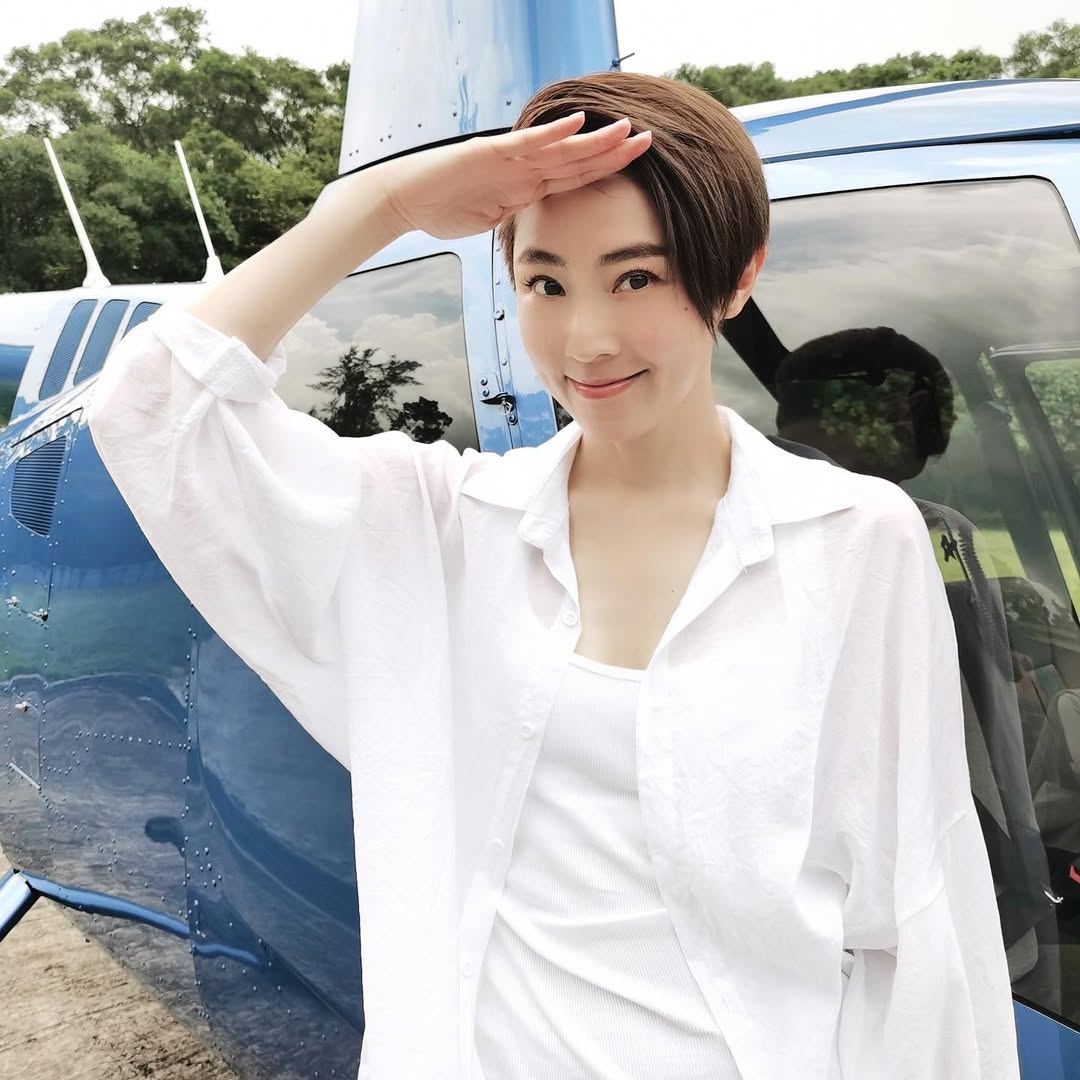 "Kiều nữ chứng khoán showbiz" sắp cưới lần 2, hôn phu là soái ca ngành bảo hiểm và có con riêng 622377984181778536363751317661609288364585077n 17714924432641089235030 1771504564982 1771504565222234186149