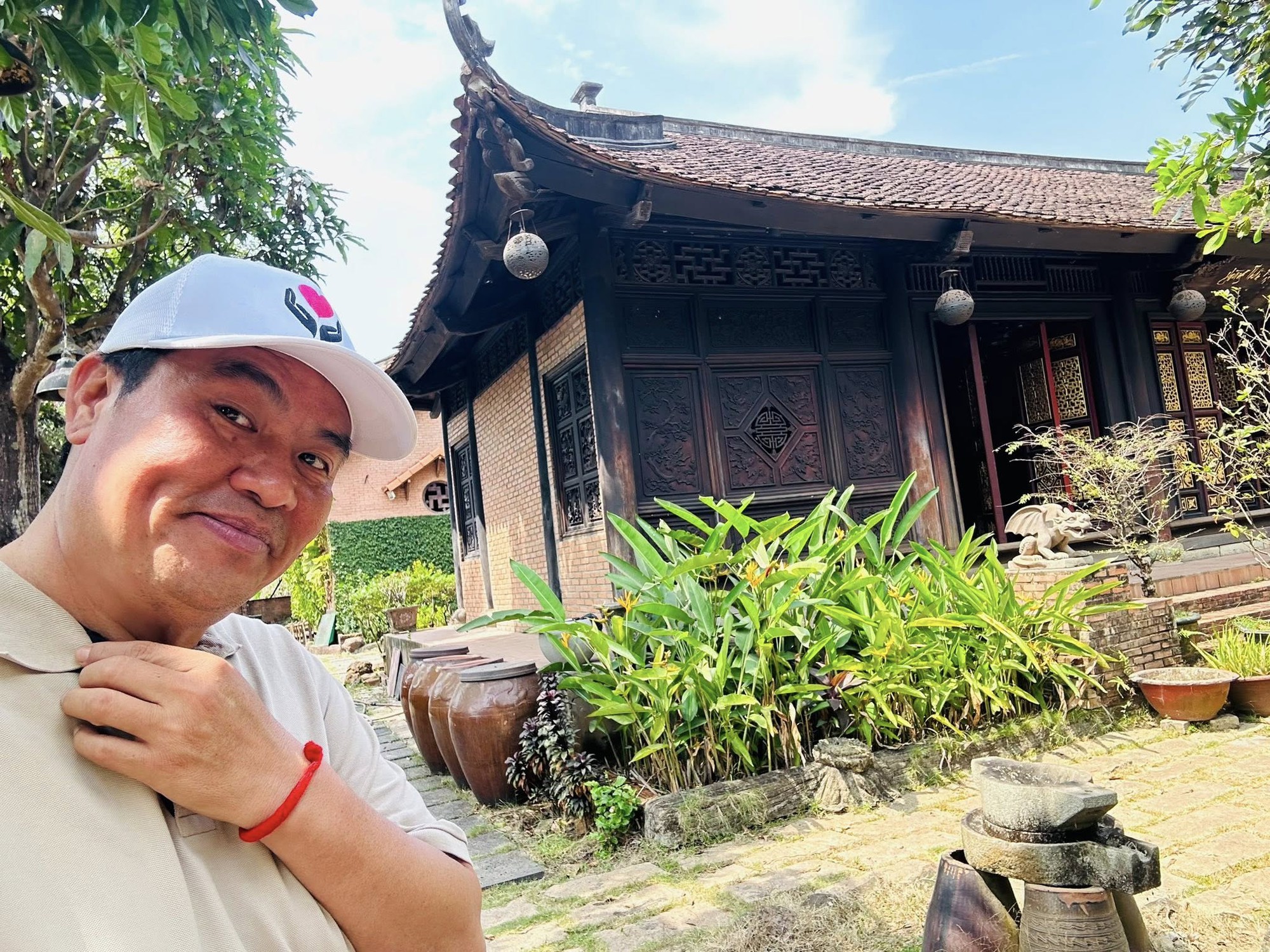 Nam nghệ sĩ phải dọn khỏi nhà cổ trăm tỷ: “Tâm lý tôi ngổn ngang, bất thường”- Ảnh 1.