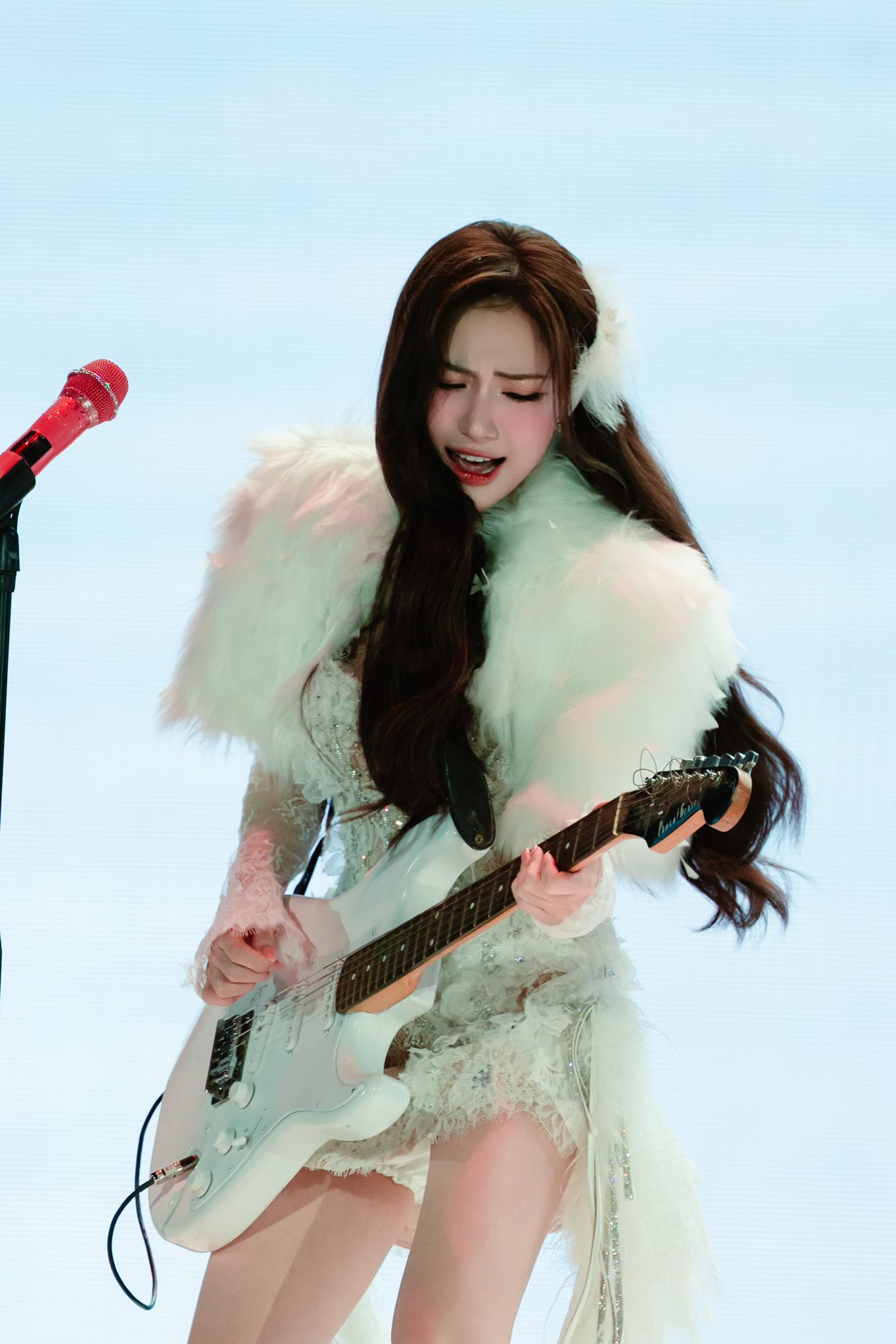 Hoà Minzy lần đầu làm cô dâu- Ảnh 4.